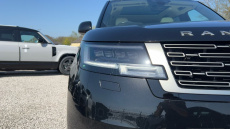 Land Rover Range Rover 3.0 D300 SE 4dr Auto Diesel Estate